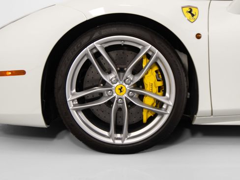 Certified 2019 Ferrari 488 GTB image 30