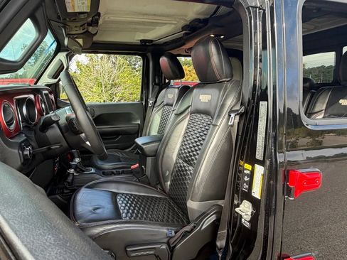 Used 2021 Jeep Gladiator Rubicon w/ Safety Group AWD/4WD image 14