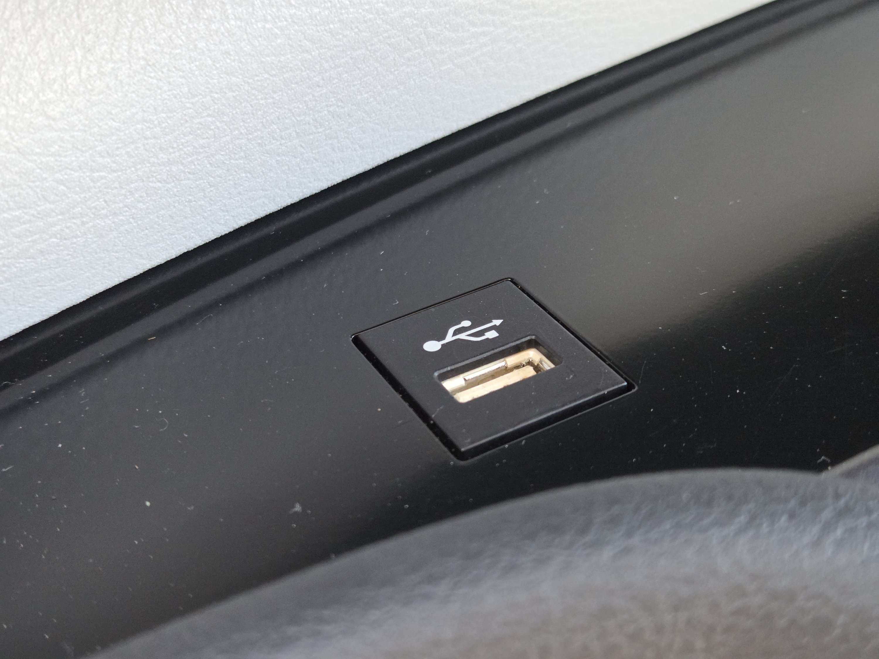 Used 2025 Toyota Sienna LE FWD image 35