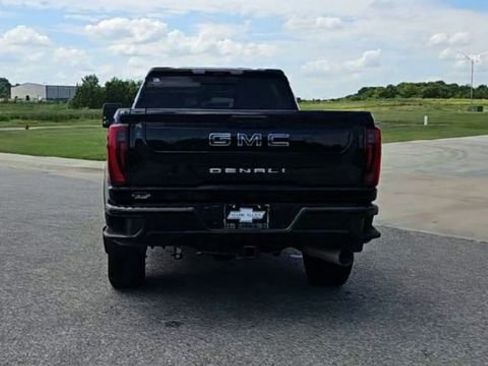 Used 2024 GMC Sierra 2500 Denali Ultimate AWD/4WD image 7