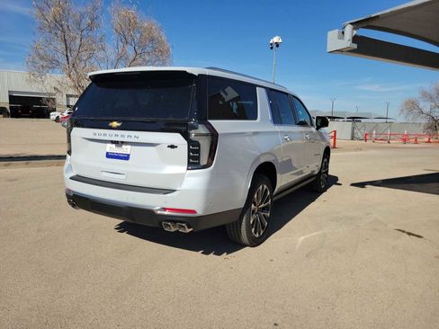 New 2026 Chevrolet Suburban High Country image 8