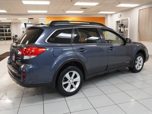 Used 2014 Subaru Outback 2.5i Limited w/ Moonroof Package image 12