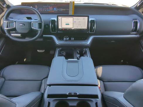New 2026 Ford Expedition Platinum w/ Stealth Appearance Package AWD/4WD image 13