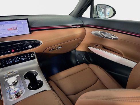 New 2027 Genesis GV70 2.5T Advanced AWD/4WD image 26