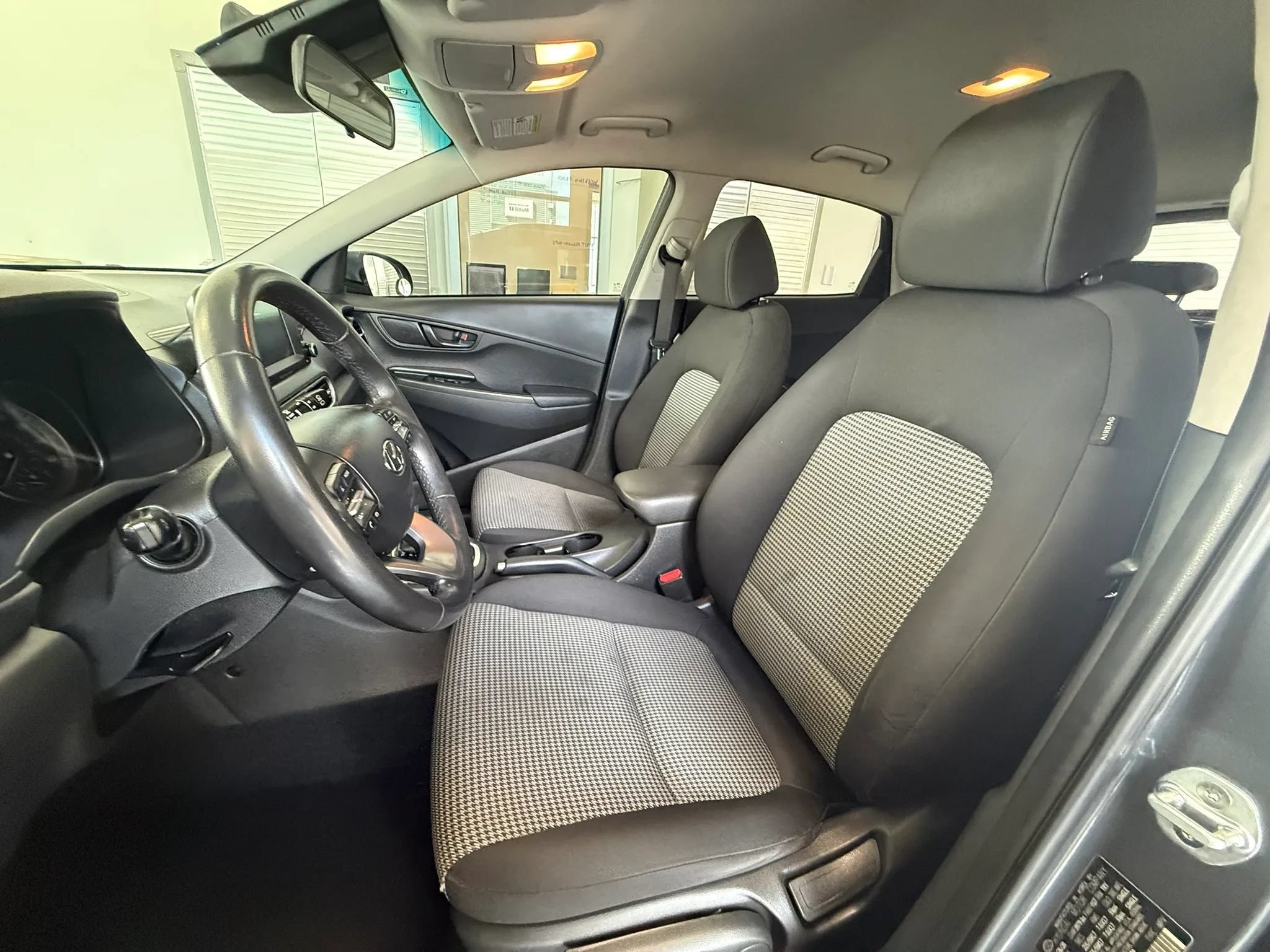 Used 2020 Hyundai Kona SEL FWD image 16