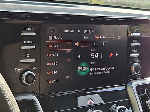Used 2023 Kia Sorento LX FWD image 16