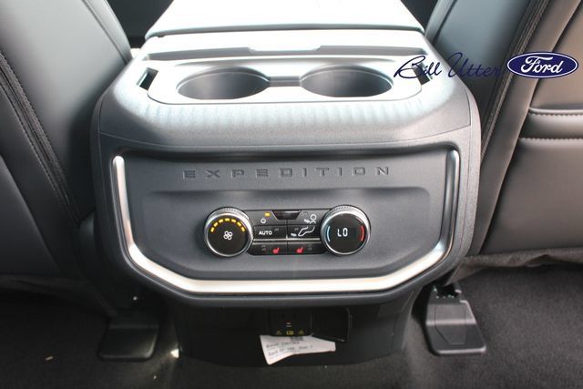New 2027 Ford Expedition Max Platinum w/ Driver's Package AWD/4WD image 11