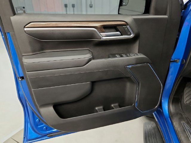 Used 2024 Chevrolet Silverado 1500 RST AWD/4WD image 41