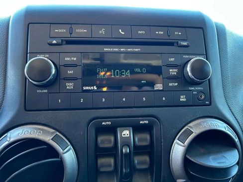 Used 2017 Jeep Wrangler Unlimited Sport w/ Quick Order Package 24S image 15