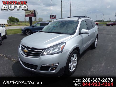 Used 2017 Chevrolet Traverse LT w/ Style and Technology Package AWD/4WD image 1