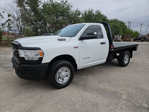Used 2022 RAM 2500 Tradesman image 2