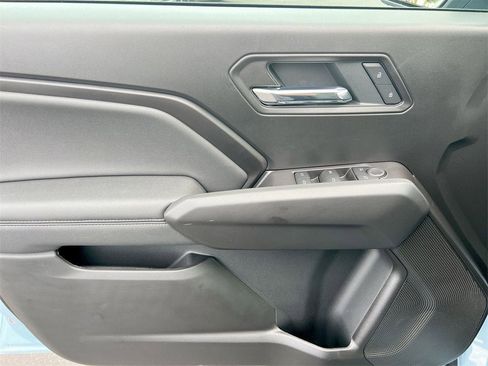 New 2025 Chevrolet Colorado LT w/ LT Convenience Package image 19