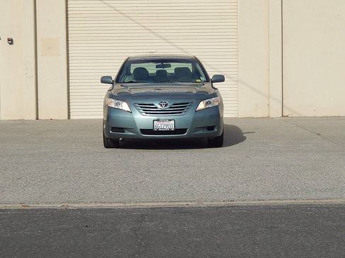 Used 2009 Toyota Camry LE image 8