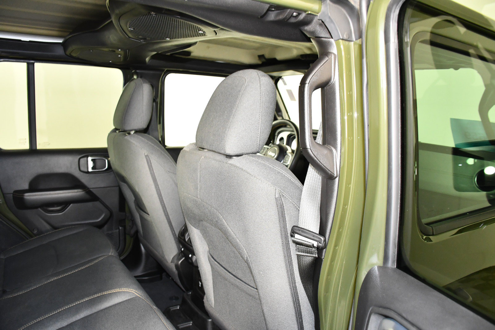 Used 2024 Jeep Wrangler Unlimited Sahara AWD/4WD image 44