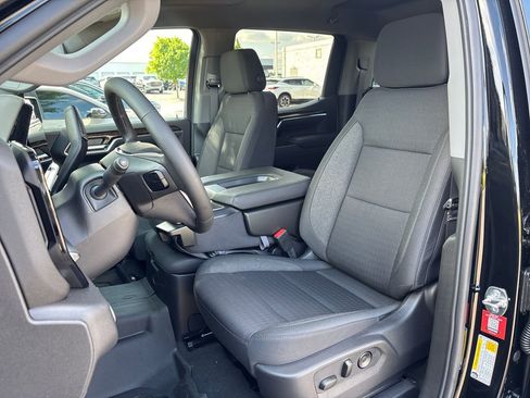 New 2026 GMC Sierra 1500 Elevation w/ X31 Off-Road Package AWD/4WD image 17