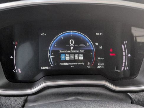 Used 2023 Toyota Corolla Cross XLE image 14