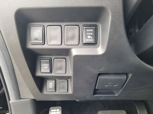 New 2026 Nissan Frontier SV image 9