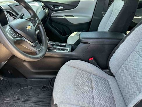 Used 2023 Chevrolet Equinox LS FWD image 13