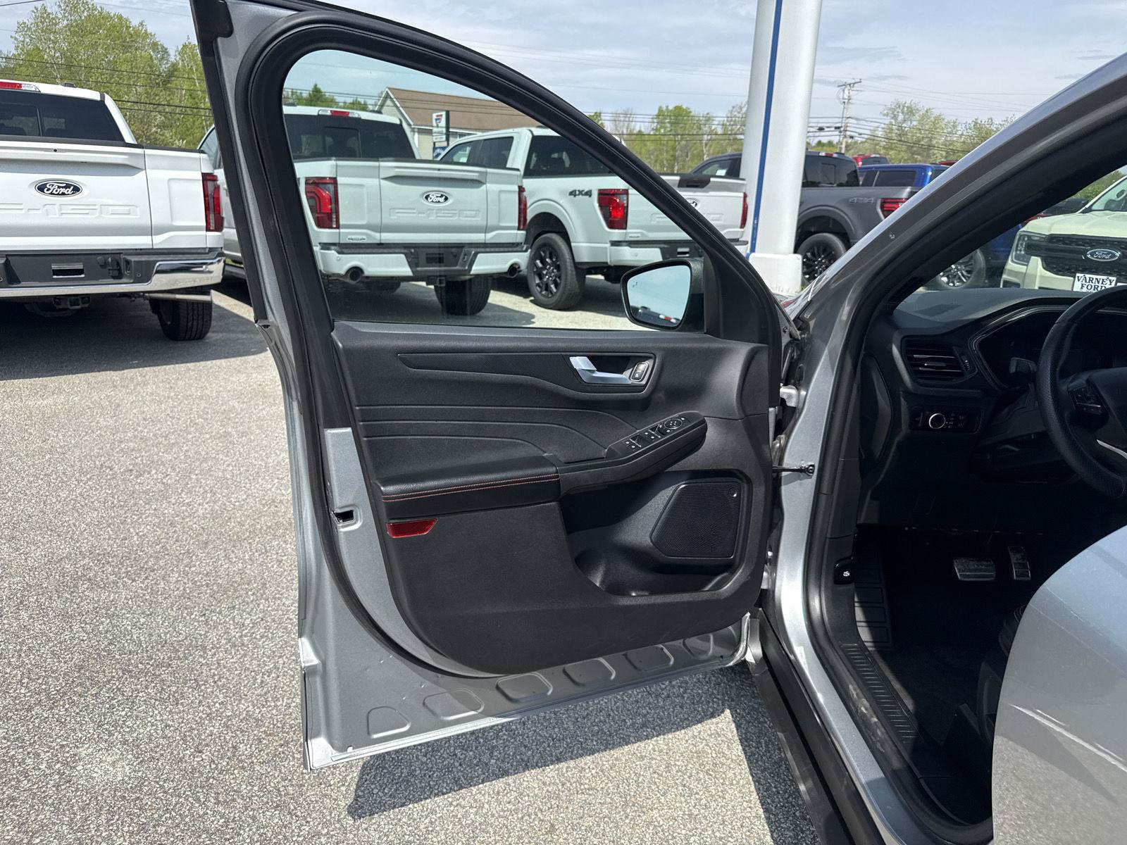 Used 2024 Ford Escape ST-Line AWD/4WD image 11