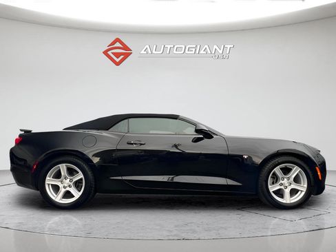 Used 2022 Chevrolet Camaro LT image 9