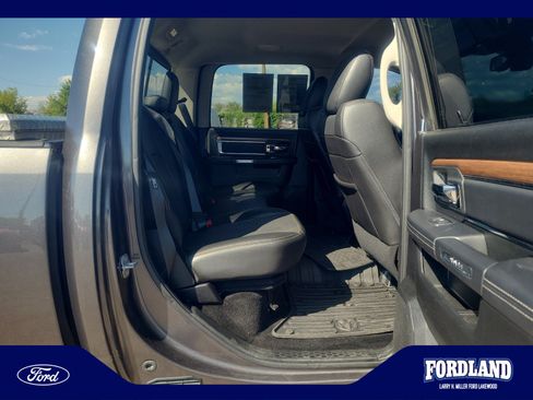 Used 2014 RAM 1500 Laramie AWD/4WD image 18