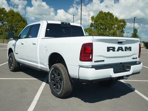 New 2026 RAM 2500 Laramie AWD/4WD image 6