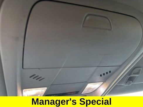 Used 2020 GMC Terrain SLT w/ LPO, Floor Liner Package image 28