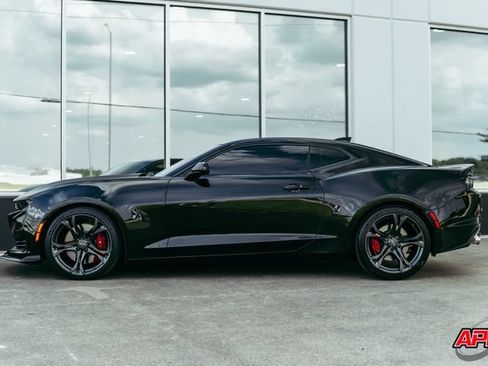 Used 2022 Chevrolet Camaro SS RWD image 59