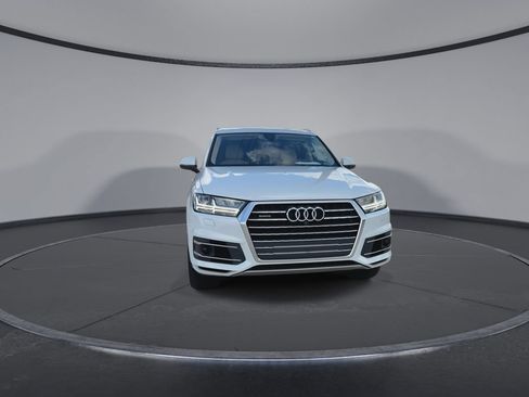 Used 2019 Audi Q7 3.0T Prestige AWD/4WD image 3