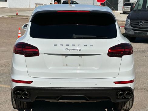Used 2015 Porsche Cayenne S image 5