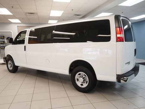 Used 2016 Chevrolet Express 3500 LT w/ LT Preferred Equipment Group image 7