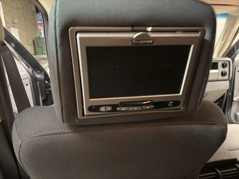 Used 2008 Jeep Commander Sport AWD/4WD image 28