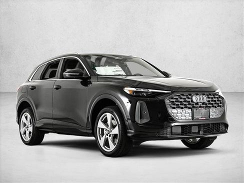 New 2025 Audi Q5 Premium Plus image 3