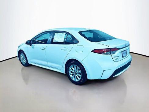 Certified 2021 Toyota Corolla LE image 5