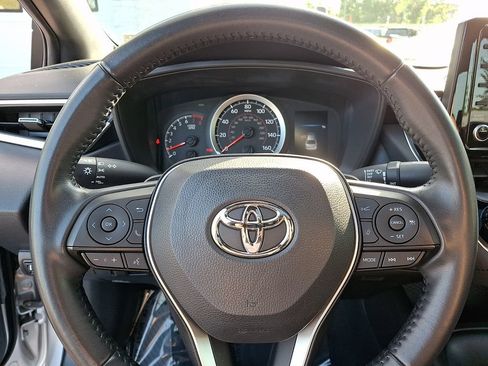 Certified 2022 Toyota Corolla SE w/ SE Premium Package FWD image 23