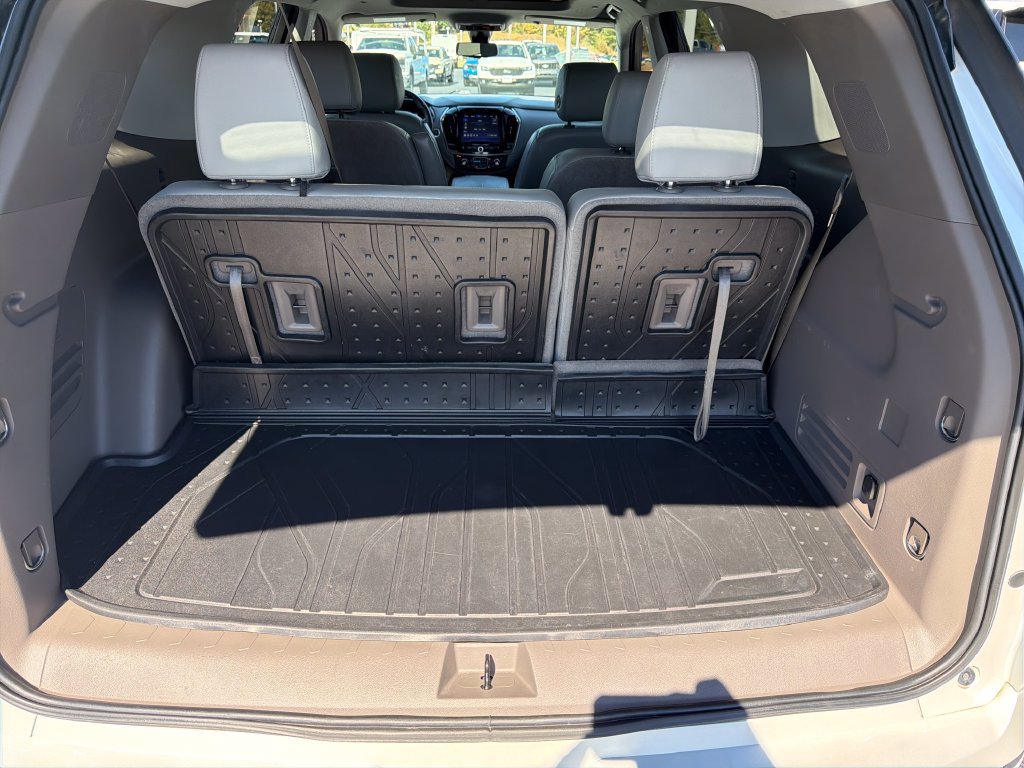 Used 2021 Chevrolet Traverse Premier AWD/4WD image 9