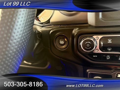 Used 2022 Jeep Gladiator Sport AWD/4WD image 35