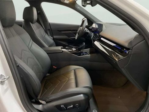 Used 2026 BMW 530i RWD image 24