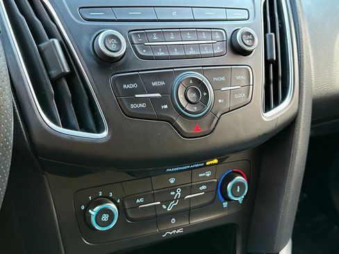 Used 2018 Ford Focus ST image 31