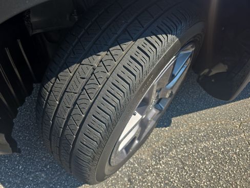 Used 2023 Honda Passport EX-L image 32