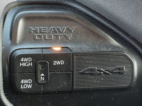 Used 2020 RAM 3500 Laramie image 13