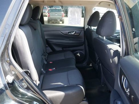Used 2020 Nissan Rogue SV FWD image 24