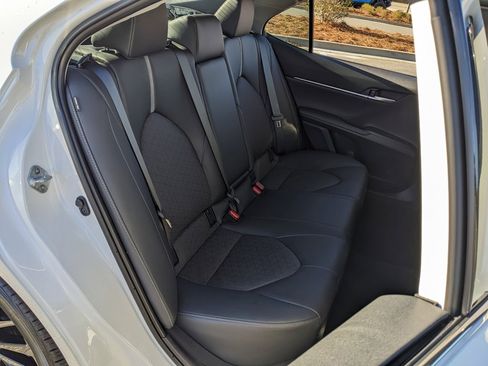 Used 2023 Toyota Camry XSE image 38