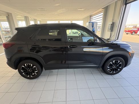 Used 2022 Chevrolet TrailBlazer LT w/ Convenience Package image 6