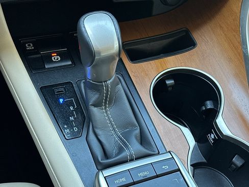 Certified 2022 Lexus RX 350 AWD w/ Premium Package image 21