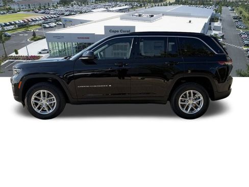New 2026 Jeep Grand Cherokee Laredo RWD image 7