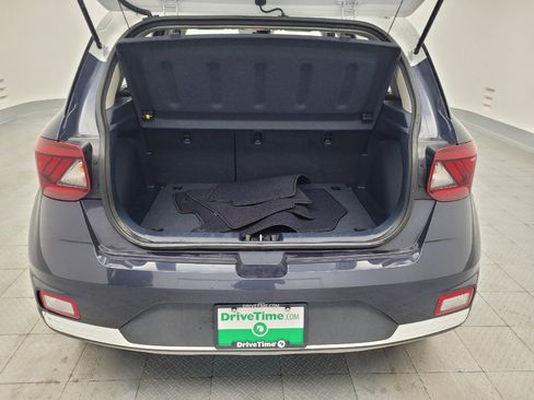 Used 2023 Hyundai Venue Limited FWD image 29