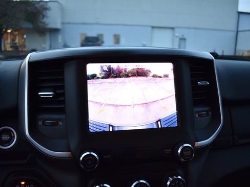 Used 2024 RAM 2500 Big Horn w/ Bed Utility Group image 8