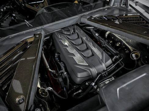 Used 2020 Chevrolet Corvette Stingray Preferred Cpe w/ 2LT Preferred Equipment Group image 16