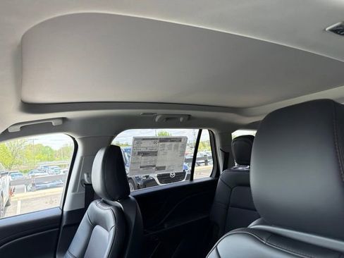 New 2026 Lincoln Aviator AWD image 11